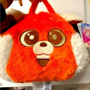 Disney Turning red pillow and blanket set New